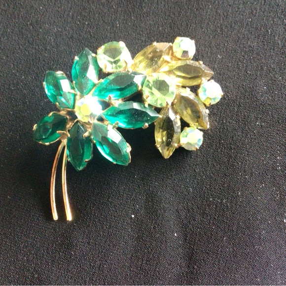 Vintage Costume Jewelry Brooch - Picture 2 of 4